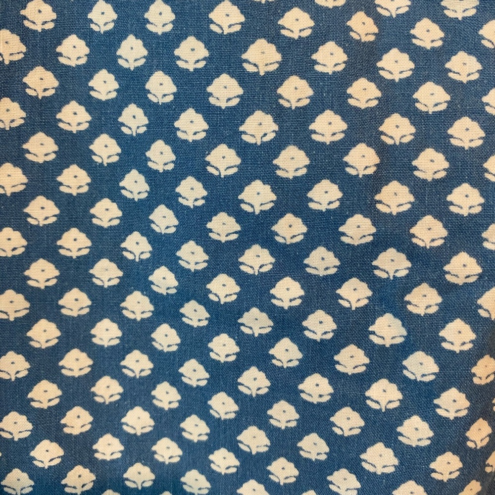 J. Crew Blue and White Dot Floral Pattern Button Down Shirt Preppy Work - Picture 5 of 5